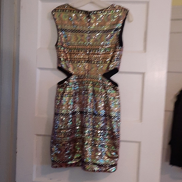 Forever 21 sequined dress - Picture 5 of 8